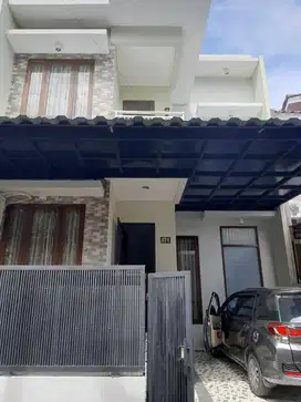 DIJUAL CEPAT RUMAH SECOND SEMI CLUSTER MINIMALIS 2 LANTAI DI JAGAKARSA