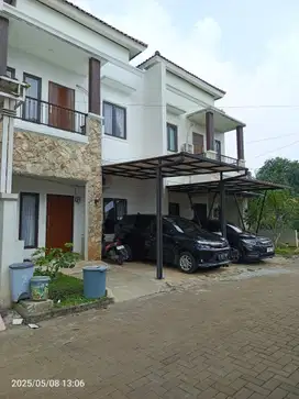Sebelah Pintu tol Rumah mewah Cluster exclusive