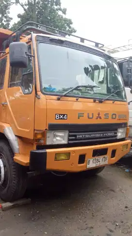 Mitsubishi Fuso 6x4 2008 bak besi pasir bagus siap kerja luar kota