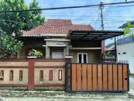 Di Sewakan Rumah Cantik Minimalis Siap Huni .Tahunan minimal 1 thn.