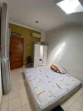 Dijual Rumah Cantik Dan Asri Di Pinus Regency
