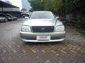 2001 TOYOTA CROWN 3.0