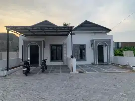 Ready unit siap huni rumah baru woltermongonsidi semarang timur