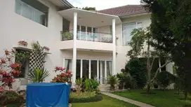 Jual Rumah/Villa Tropis Modern di Dago Resort, Kab. Bandung