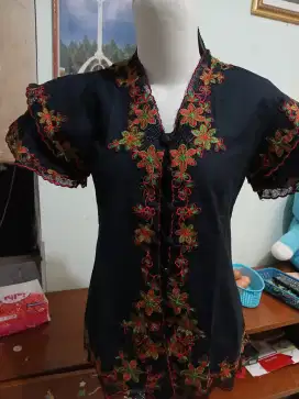 Kebaya modern size S n M