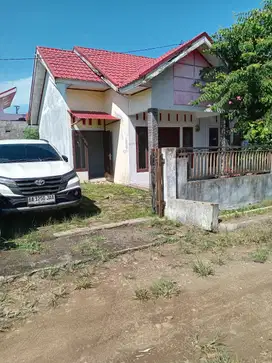 Dijual Rumah Siap Pakai Lokasi Strategis dekat Perkantoran