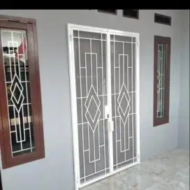Tralis pintu & jendela minimalis