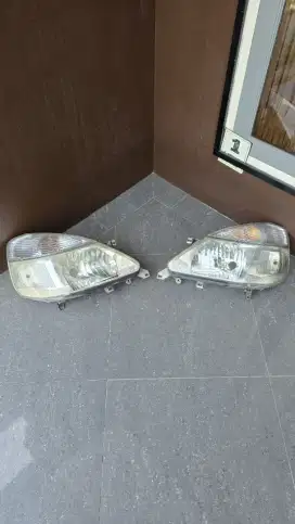 lampu depan + sein kiri dan kanan nissan serena c24