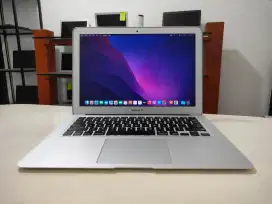 Macbook Air 2015 13 inch , RAM 8GB, SSD 128 GB Second