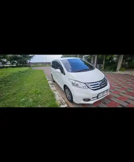 HONDA FREED PSD 2016 AT !!! MINT CONDITION !!!