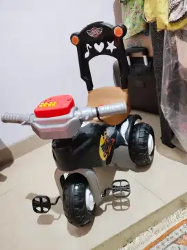 Mainan motoran balita