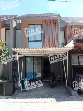 Dijual rumah 2 lantai Central Park 2 merr dekat UPN dan tol juanda