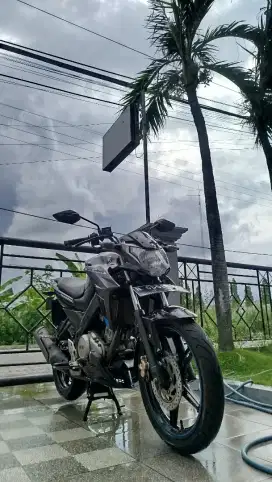 Dijual Vixion 2016 Hitam, Mesin Halus, Surat Lengkap - Nego