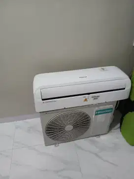 AC 1/2 PK hisense pemakaian 7 bulanan