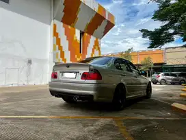 2002 BMW E46 325i M3