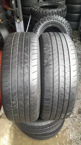Ban copotan lexus Bridgestoen Duller H/L 235/55 R20 80% 2024..2pcs