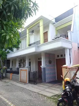 RUMAH SECOND 2 LANTAI DI PLAMONGAN INDAH SEMARANG