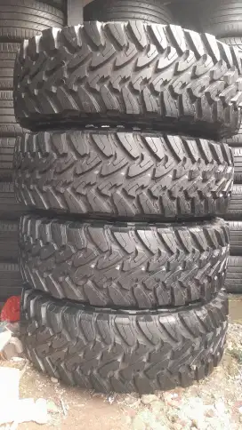 Ban copotan Landcuser Toyo open contry M/T 285/75 R16 90% 2020.4pcs