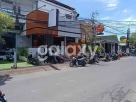 RESTAURANT STRATEGIS DAERAH PETITENGET KEROBOKAN BADUNG BALI