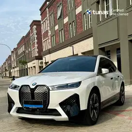 BMW iX xDrive40 Nik 2023 STNK langsung Nama