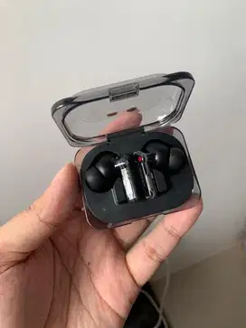 JUAL TWS NOTHING EAR 2A MASIH GARANSI