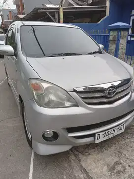 Toyota Avanza 2010 Bensin