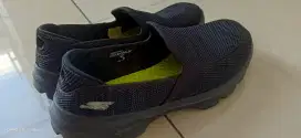 Sepatu Pria Skechers Crocs Ori