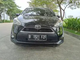 Toyota Sienta V Manual 2017 Hitam