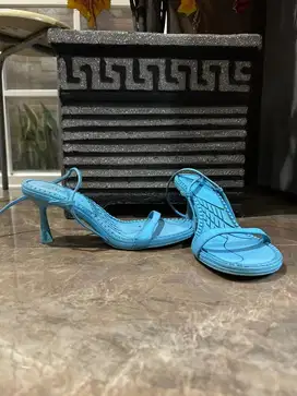 ZARA Blue Strappy Heels – Bekas Like New