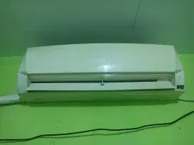 DIJUAL AC SHARP 1/2 PK HEMAT LISTRIK