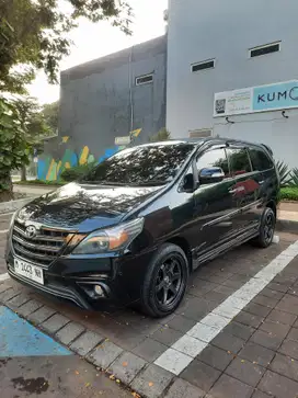 GRAND INNOVA LUXURY 2.0 G M/T 2012
