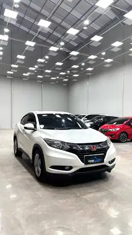 TDP 10jt! Honda HRV E CVT 2017,Plat L, KM 64rb,Tgn 1, Pajak Panjang