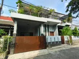 Rumah 2lantai baru renovasi di Pondok Pekayon Indah, Bekasi