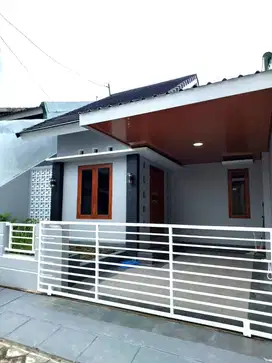 Rumah Asri dan Rapi di Perumahan Griya Taman Asri