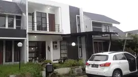 Rumah di Cluster Green Hills Jl. Aria Putra, Serua Indah TangSel