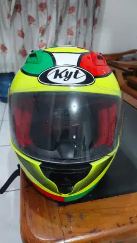 Helm KYT Full Face RC7