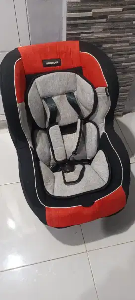 Baby Car seat merk baby does