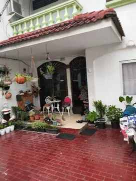 Rumah Strategis di Pelepah Hijau, Kelapa Gading, Jakarta Utara