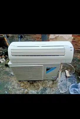 Ready Ac second Daikin thailand 1/2 _ 1pk