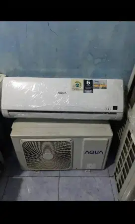 Ac second AQUA 1/2 PK bergaransi !!