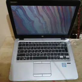 Laptop HP 820 G3
