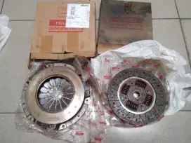 Kopling bekas Isuzu LV 2500 THN 2013
