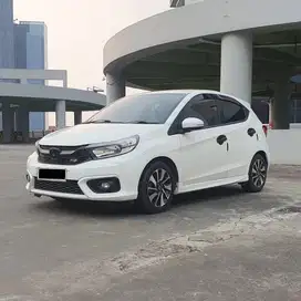 HONDA BRIO RS AT PUTIH BERGARANSI