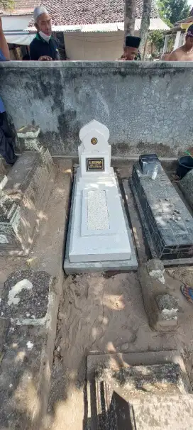 PRODUKSI KIJING MAKAM