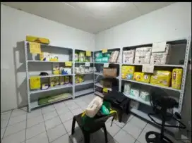 Jual rak besi ukuran 40*120*100 pemakaian baru 7bulan bersih