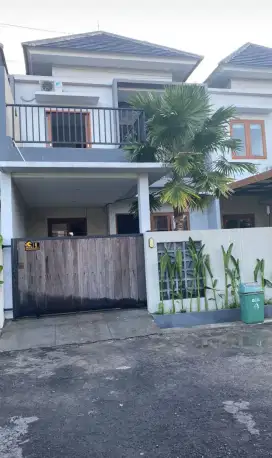 Dijual rumah full furnish di abianbase badung
