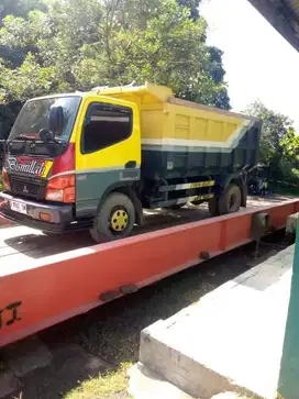 Dijual Dump truck Colt terawat