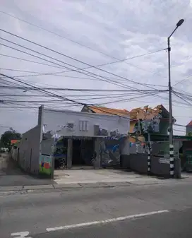 RUMAH DI TEPI JALAN RAYA KETAJEN, GEDANGAN - SIDOARJO