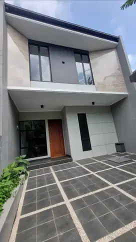 Rumah baru 2 lantai di batununggal kota bandung