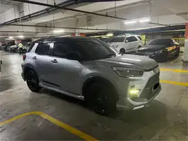 Dijual Toyota Raize Silver GR TSS 2 tone 2021/2022 Asuransi Hidup
